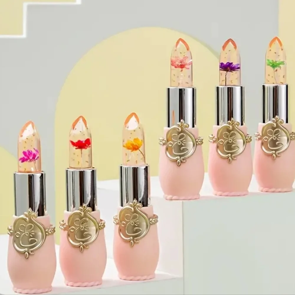 NIB Color changing lipstick